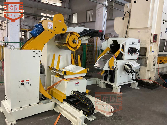 三合一自動送料機從裝料到開卷整平送料操作使用方法講解